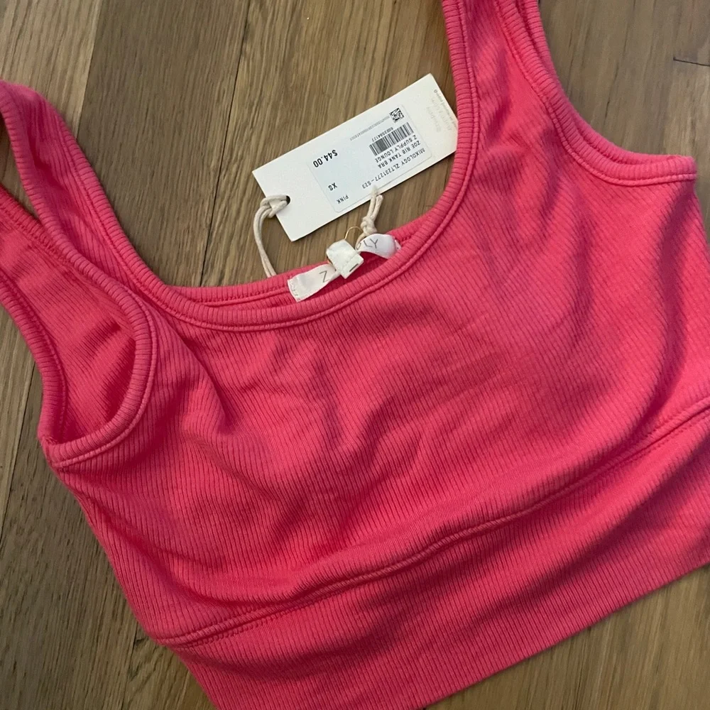 Pink Ribbed Crop Top - Picture 2 of 2